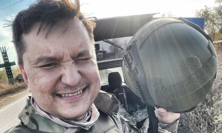 Погибшего в зоне СВО журналиста Максудова наградили орденом Мужества
