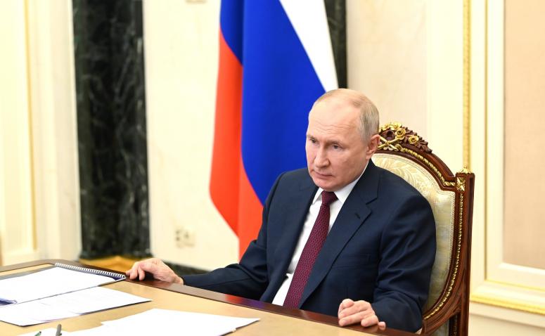 Владимир Путин назвал условия "незамедлительного" прекращения огня в Украине и начала переговоров