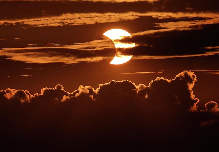 Жители Кубани смогут наблюдать частичное солнечное затмение