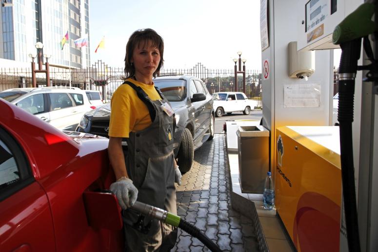 Росстат представил данные о ценах на бензин, в том числе на юге России