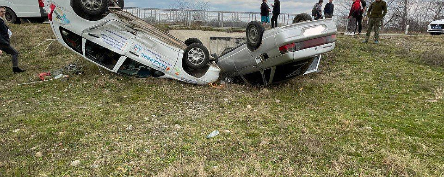 22 ноября 2022 года  на автодороге «Въезд в ст. Родниковская», произошло ДТП, в котором один человек получили травмы.